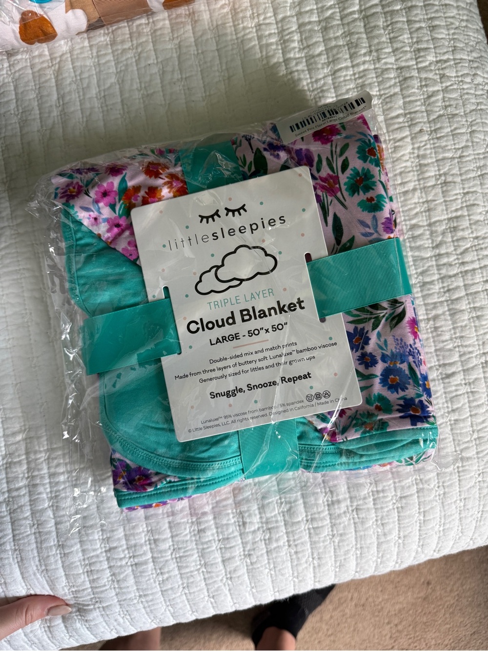 Little Sleepies Cloud Blanket - Sweet Pea Floral NIB